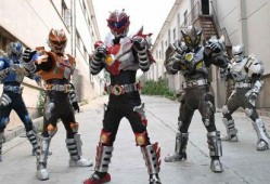 铠甲勇士演员爆料视频